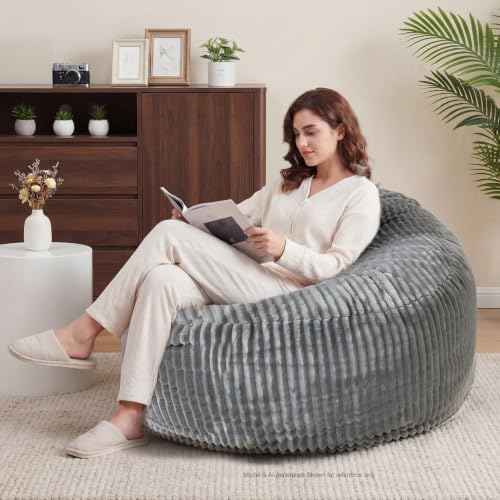 Close up of E-Yoochi bean bag plush stripe fabric