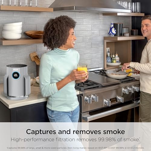 Shark HP071BRN air purifier showing air quality sensor