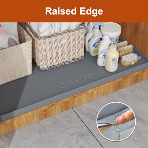 Raised edge detail on silicone mat