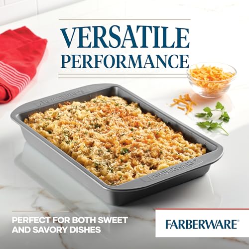 Farberware baking pan interior surface detail