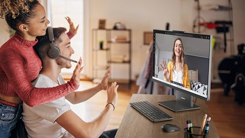 Windows 11 Pro desktop interface