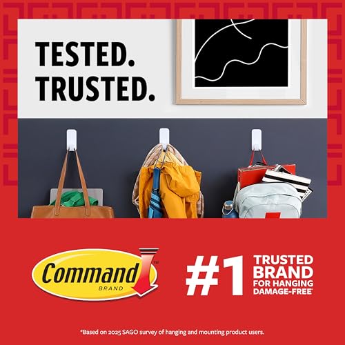 Command Medium Clear Wire Hooks in packaging