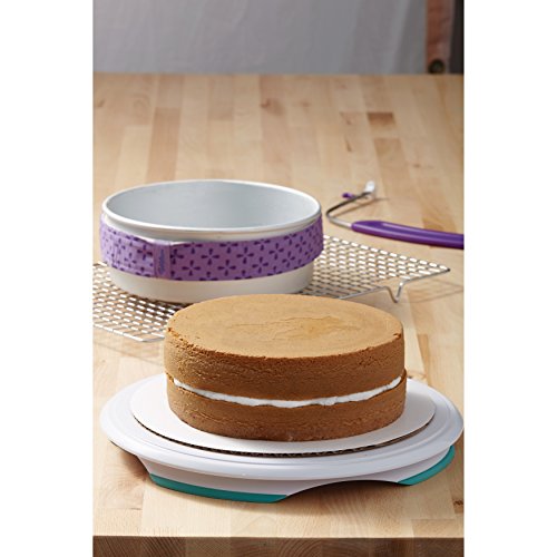 Top down view of Wilton 9 inch cake pans
