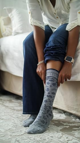 Dr. Scholl's knee high socks packaging detail