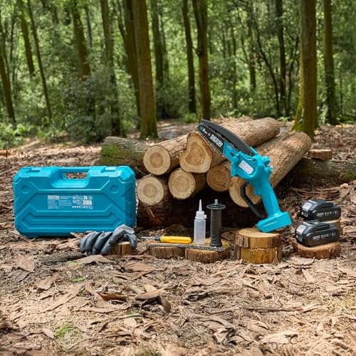 Seesii mini chainsaw cutting through wood