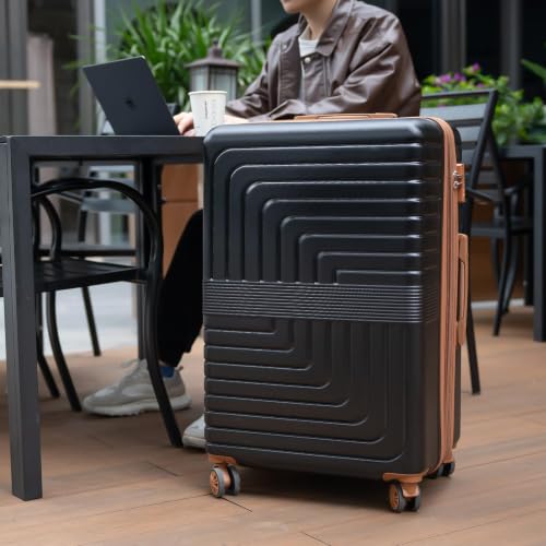 Romswi 28 inch luggage in travel setting