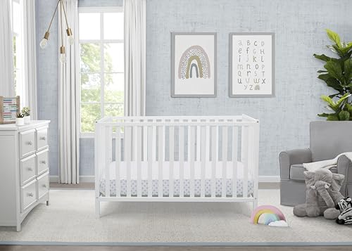 Front view of Delta Children Heartland crib
