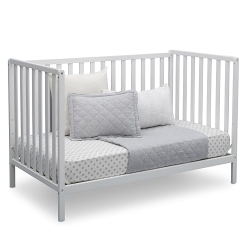 Delta Children Heartland convertible crib toddler bed mode