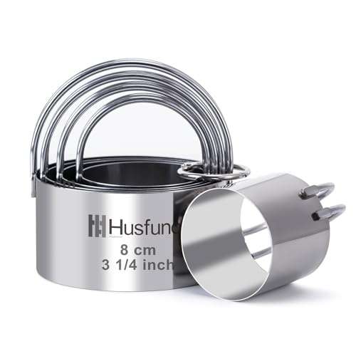 Husfunov round biscuit cutter set in silver