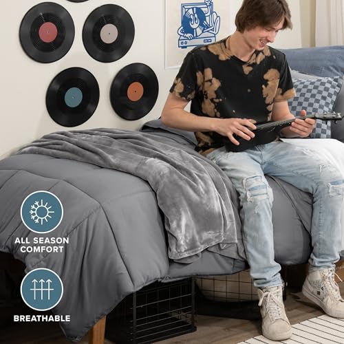 Matching pillow sham included with the set