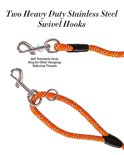 Swivel hook mechanism on leash end