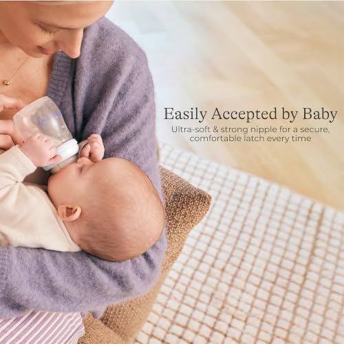 Side profile of Lansinoh baby bottles