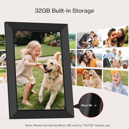 MaxAngel digital frame displaying family vacation photos