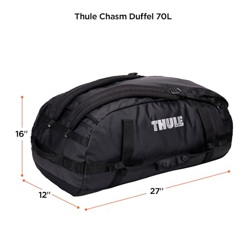 Backpack straps on Thule Chasm 70L