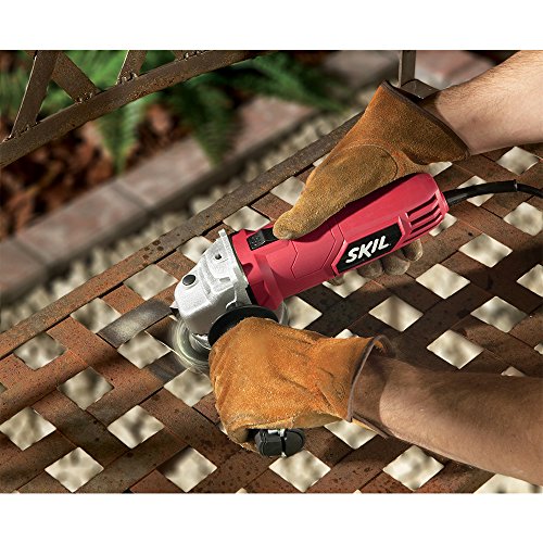 Included wrench storage on Skil handle
