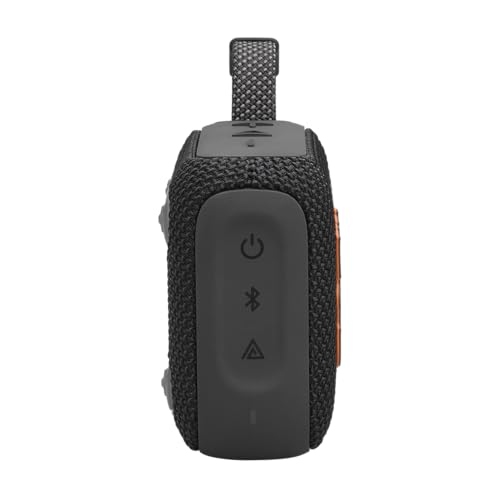 JBL Go 4 lifestyle shot at beach