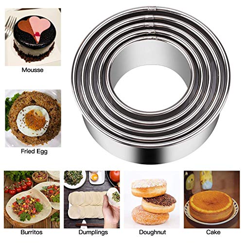 Round biscuit molds arranged by size