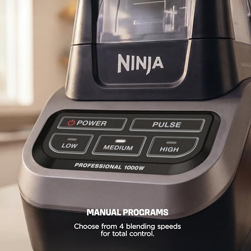 Ninja blender with lid secured