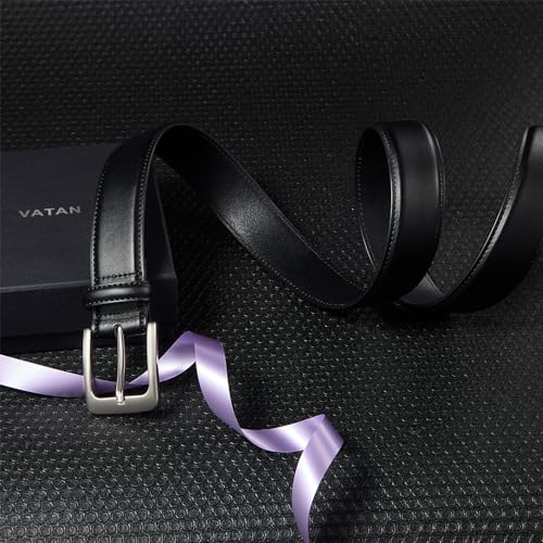 VATAN belt worn with casual trousers