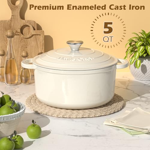 Side profile of 5QT enameled cast iron pot with handles