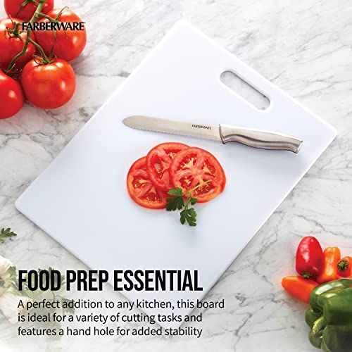 Farberware 11x14 cutting board with hand grip detail