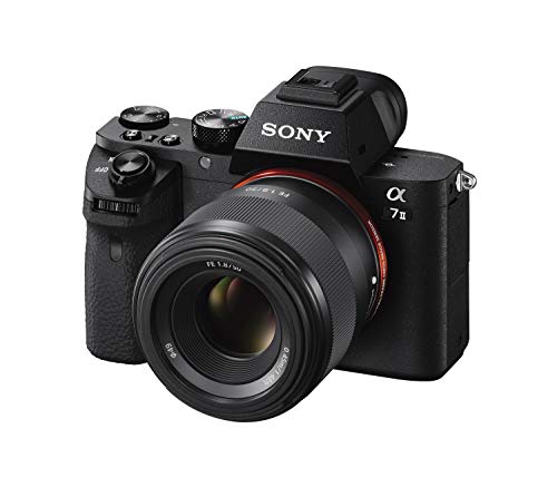 Side profile of Sony FE 50mm F1.8 standard lens
