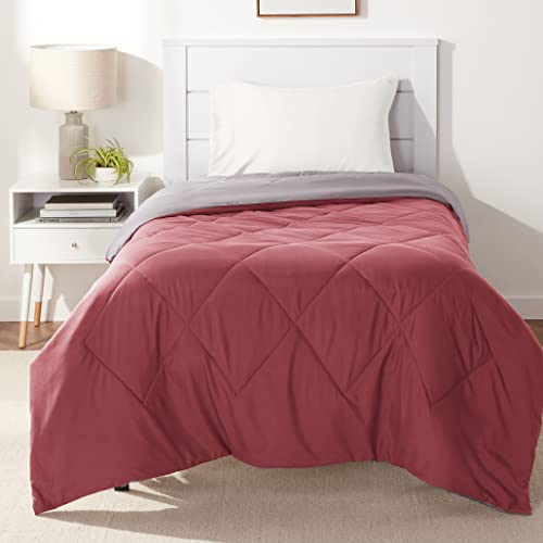 Amazon Basics reversible comforter burgundy side