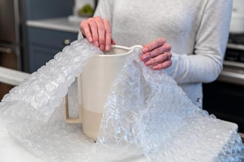 Close up of perforated edge on Duck bubble wrap