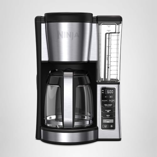 Included permanent filter and integrated scoop