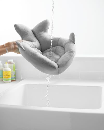 Mesh bottom detail of Skip Hop infant sink bather