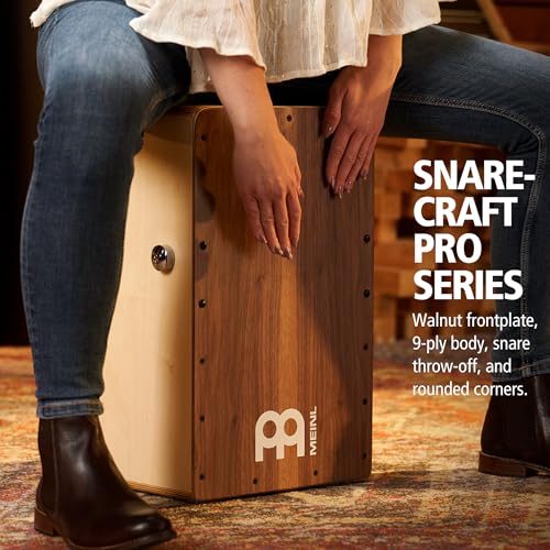 Bottom of the cajon with silicone stability feet