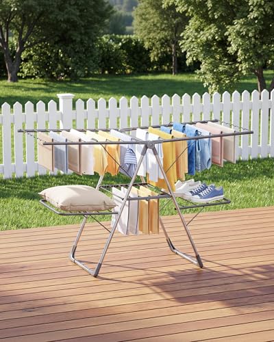 Sakugi Clothes Drying Rack in use with laundry