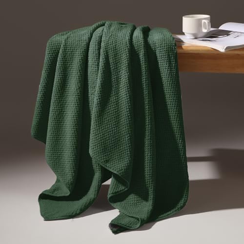 Set of two hand towels and two washcloths