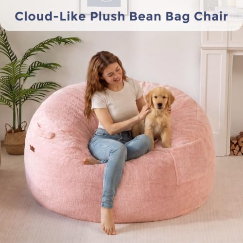 Side storage pocket on pink bean bag