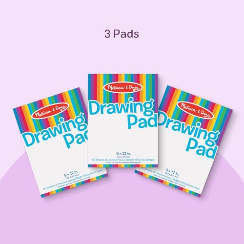 Top view of the 150-sheet art supply set