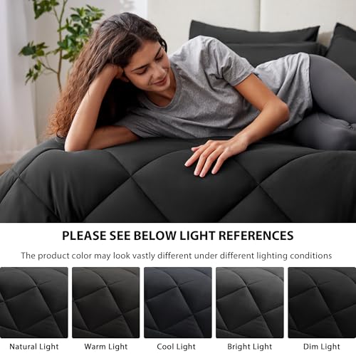 Pillow shams with envelope closures
