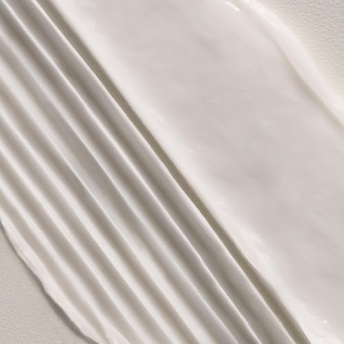 Davines OI Conditioner Daily Softening Silky Cream cap detail