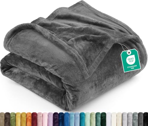 Utopia Bedding fleece blanket folded
