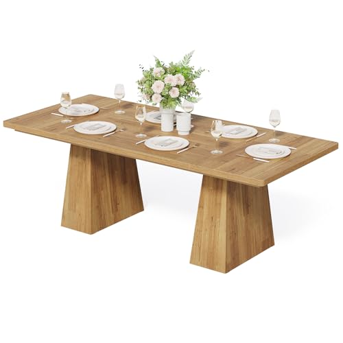Sturdy legs of LITTLE TREE table