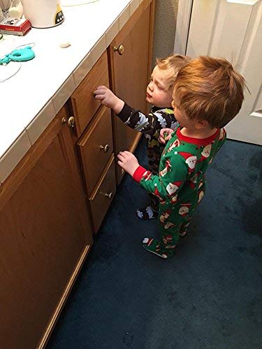 Example of baby proofing with vmaisi locks