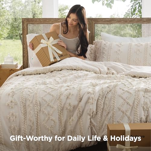 Bedsure Tufted Boho Comforter Set Queen Beige pillow shams