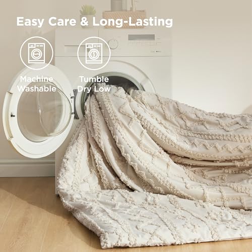 Bedsure Tufted Boho Comforter Set Queen Beige stitch detail