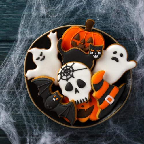Halloween themed cookies cut with QtoiKce tools