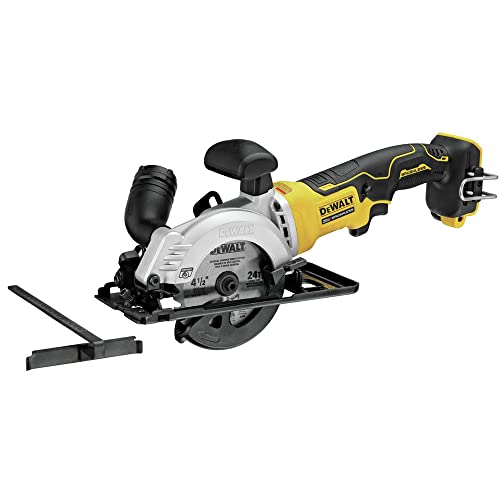Compact circular saw with auxiliary handle attached