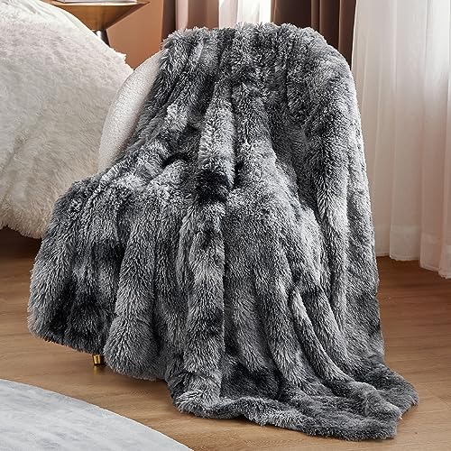 Bedsure blanket in living room setting