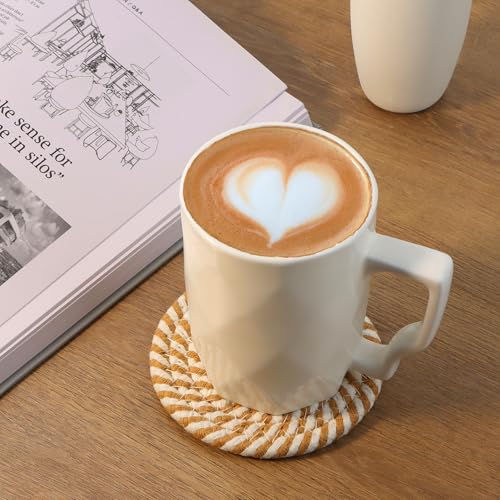Heat-insulated absorbent coaster for cold drinks
