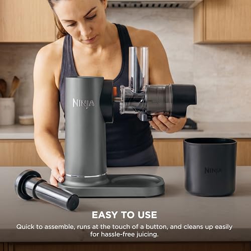 Inspiration guide and included accessories for Ninja juicer