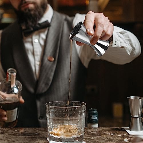 Ohtomber bar set displayed for home bartending