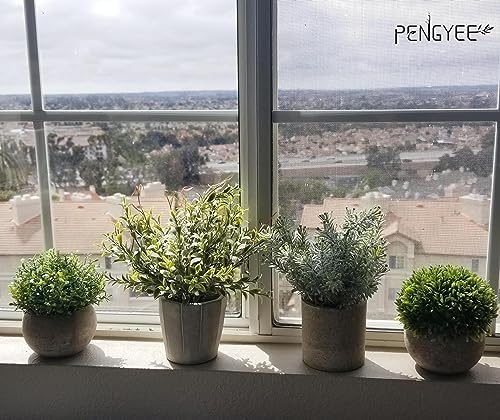PENGYEE fake plants in a modern home office