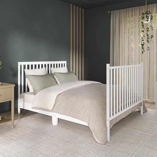 Dream On Me Synergy crib in a nursery setting